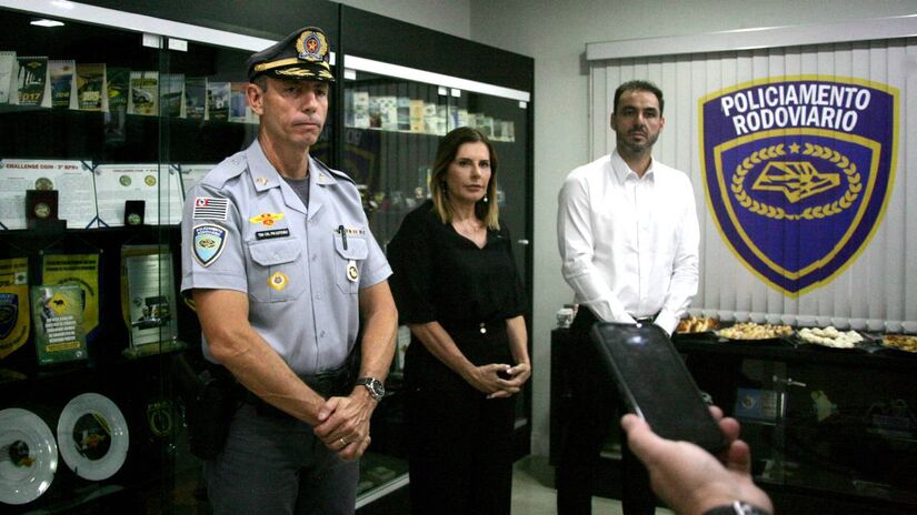 An&uacute;ncio foi feito pelo tenente-coronel Estev&atilde;o,&nbsp;pelo diretor-superintendente da Ecovias, Ronald Marangon, e pela deputada Solange Freitas/Thiago Neme/Gazeta de S.Paulo