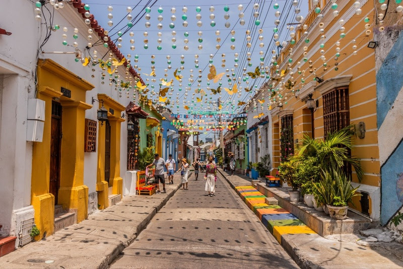 Com centro histórico preservado e praias de águas azul-turquesa, Cartagena mistura história e clima caribenho. Foto: Divulgação