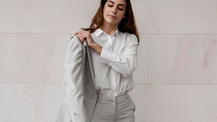 O cinza entra como alerta por simbolizar neutralidade e indecis&atilde;o, o que pode passar uma mensagem de pouca vitalidade em um momento associado a mudan&ccedil;as e novos planos.