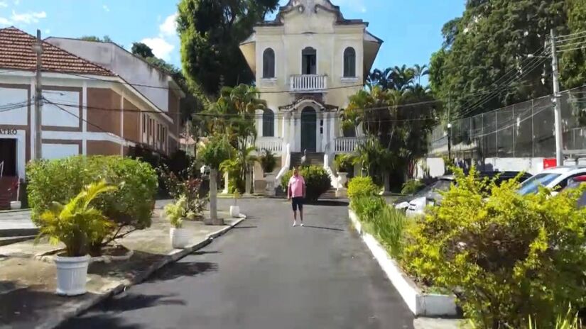  A diversidade de linguagens e experiências transforma o projeto em um encontro raro entre memória, presente criativo e resistência cultural (Fotos: Youtube/Reprodução)