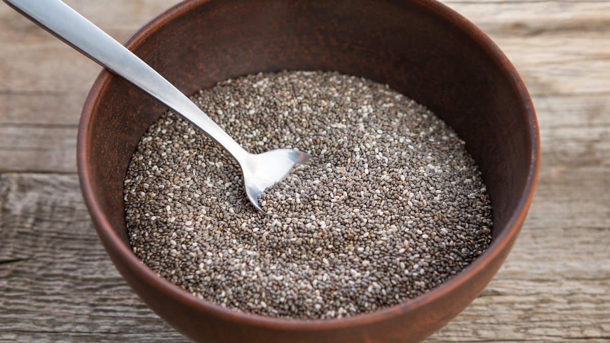 Rica em ômega-3, chia esconde perigo se consumida da forma errada; veja  como evitar
