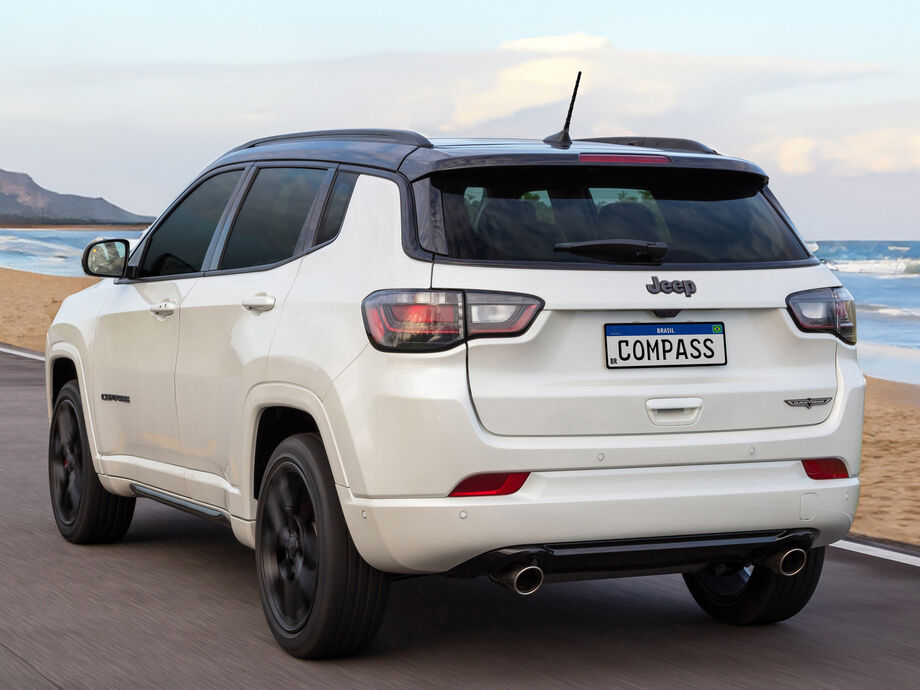 Conheça a ficha técnica do Jeep Compass Blackhawk 2.0T Gasolina AT9 4x4 Gazeta de São Paulo