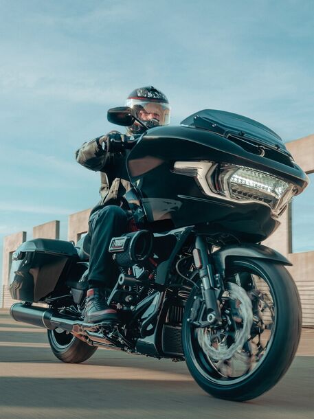 Conheça Os Modelos Da Coleção Cvo Da Harley-davidson: Street Glide E 