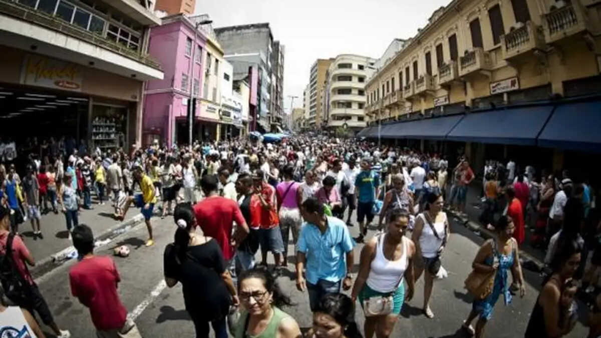 Estado mais populoso do Brasil supera Norte, Sul e Centro-Oeste juntos; descubra qual