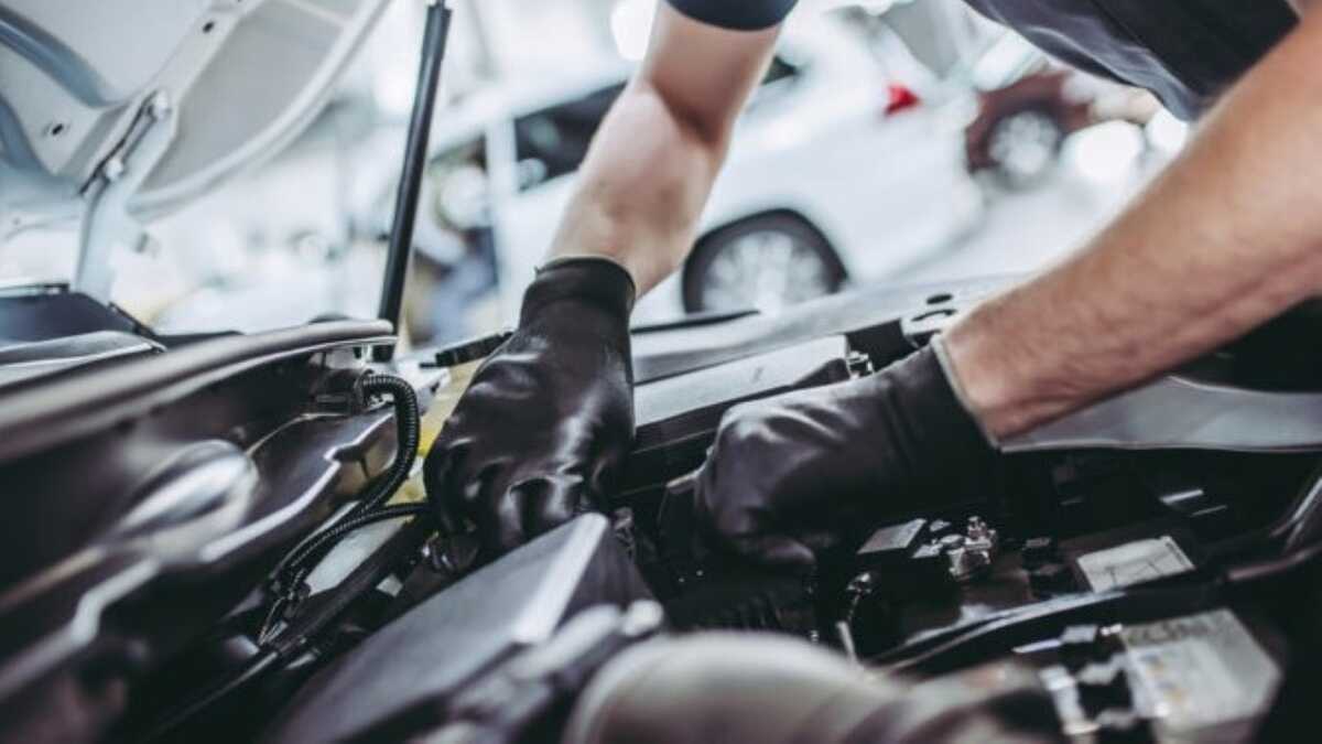 Boom dos elétricos: vendas sobem 146% no Brasil e forçam revolução nas oficinas mecânicas