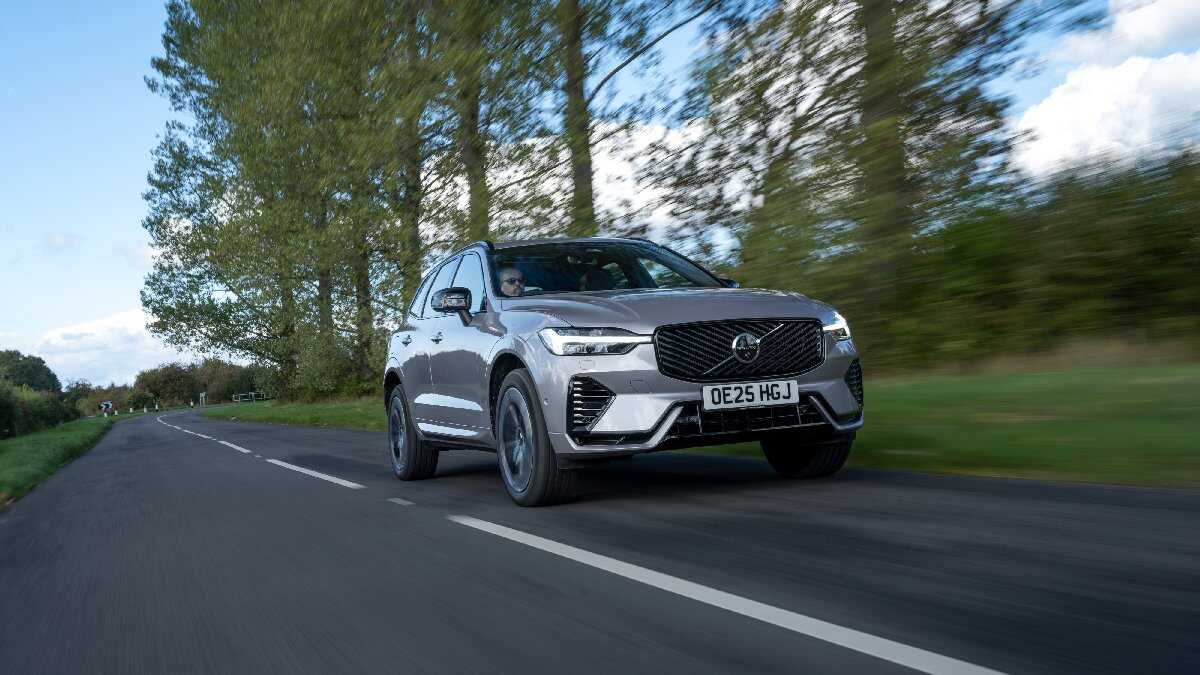 Vendas da Volvo disparam no Brasil e elétricos puxam recorde em 2025