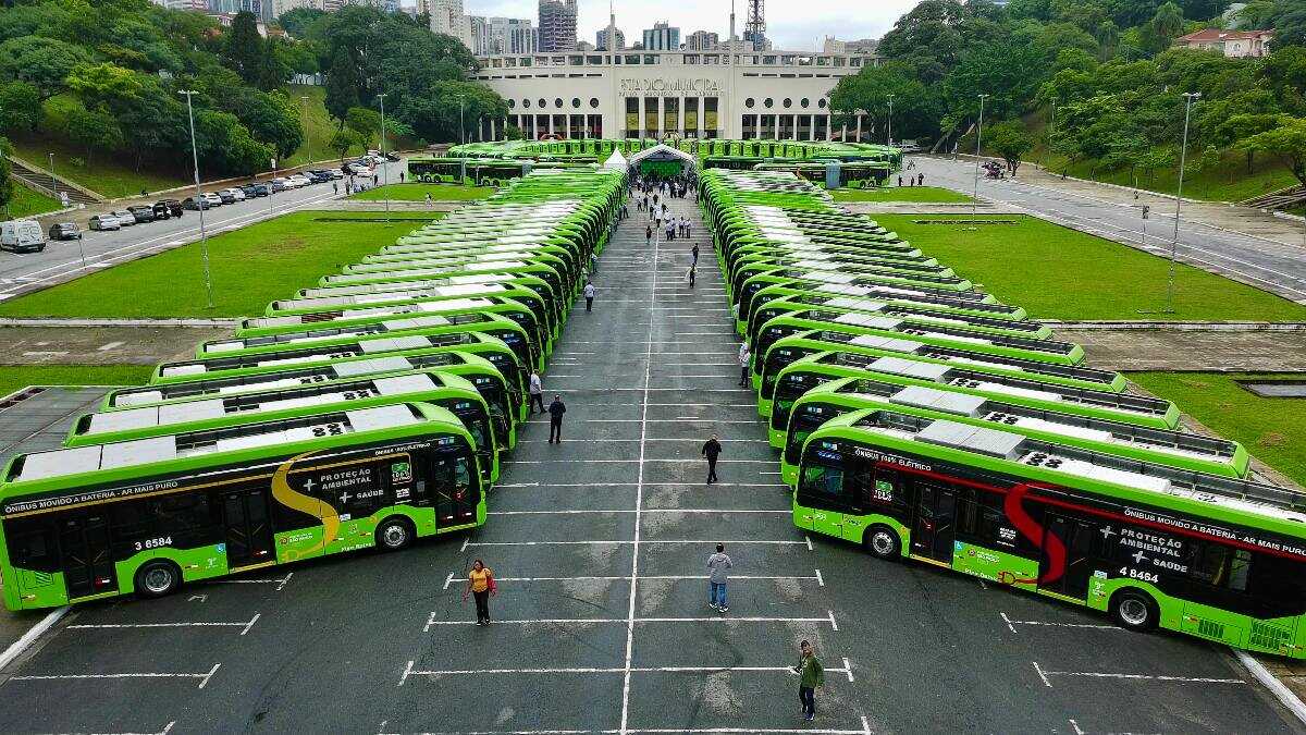 Silêncio e menos cansaço: a transformação silenciosa que os ônibus elétricos trazem para as ruas