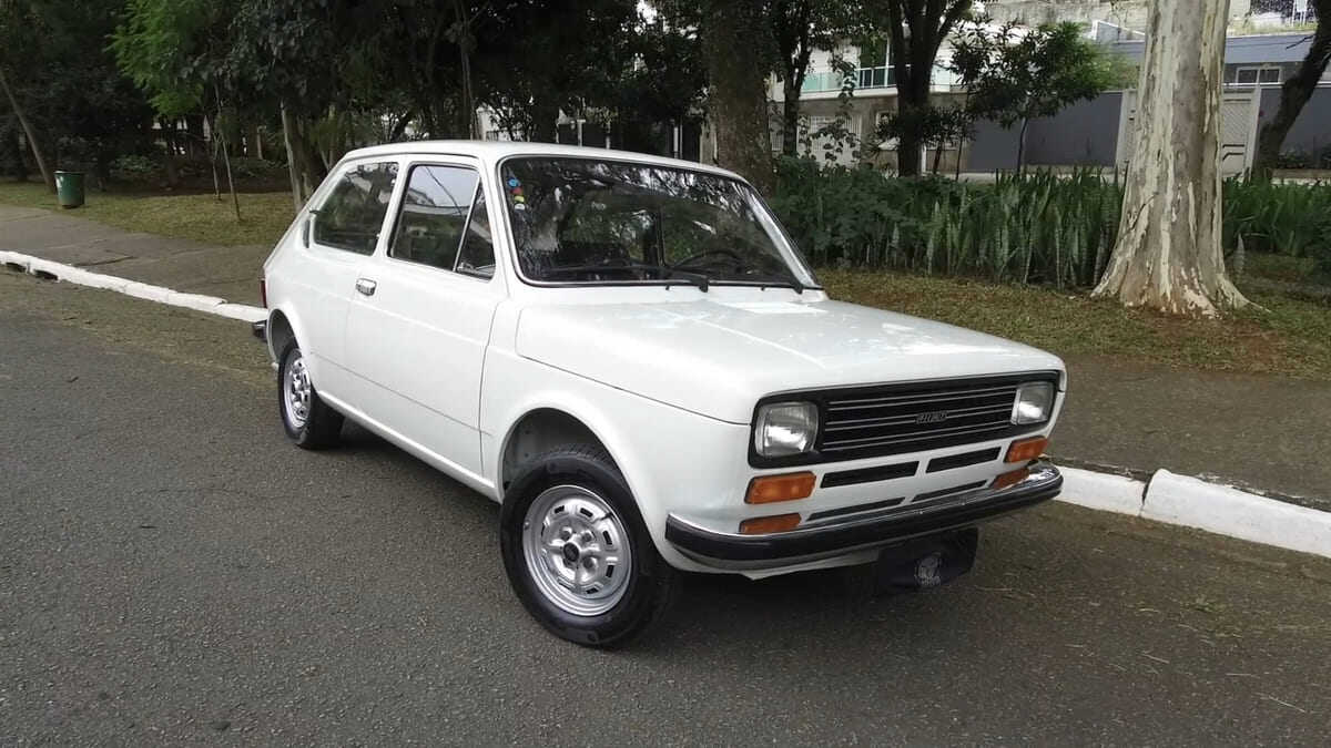 Fiat 147: o pequeno gigante da indústria nacional que revolucionou as estradas brasileiras