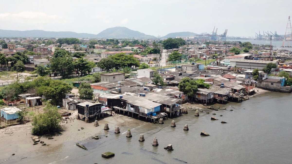 Guarujá removerá famílias de área de risco
