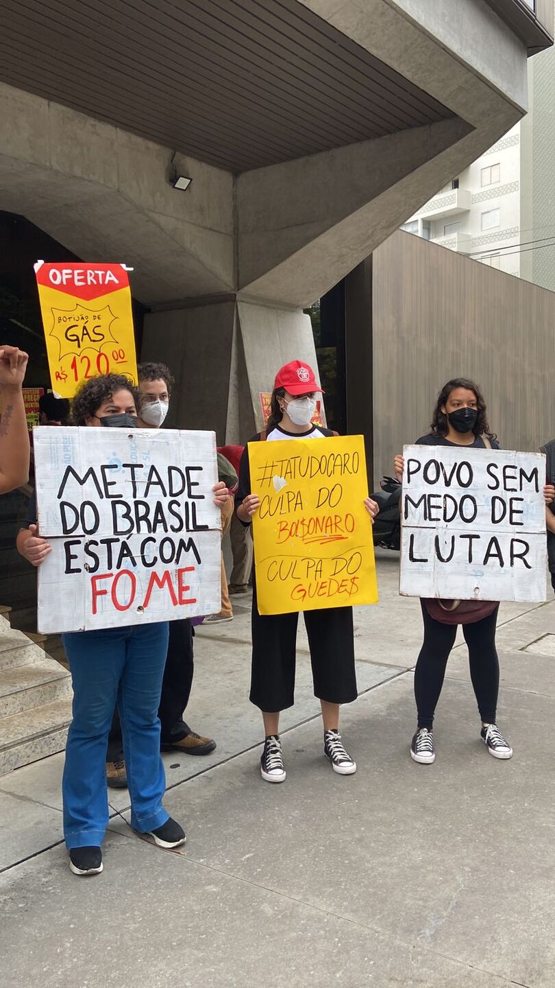 Protesto realizado devido ao aumento do preço dos combustíveis