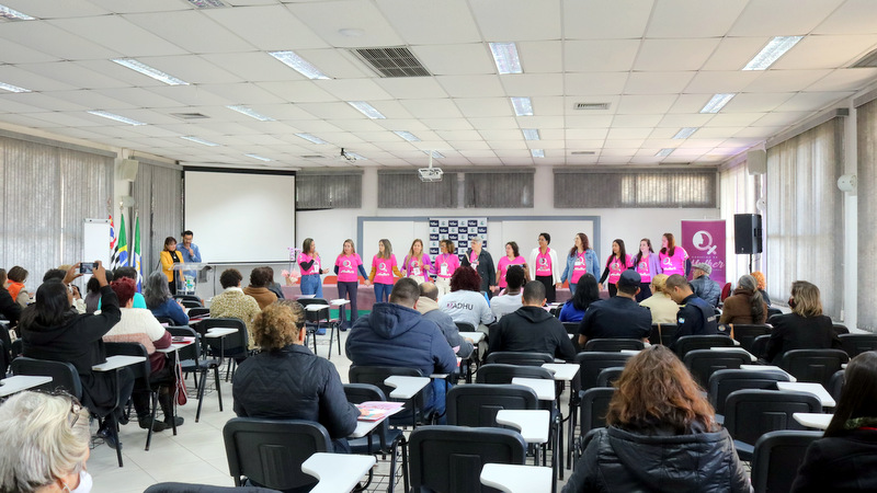 1º fórum de enfrentamento à violência contra as mulheres em Itapecerica da Serra