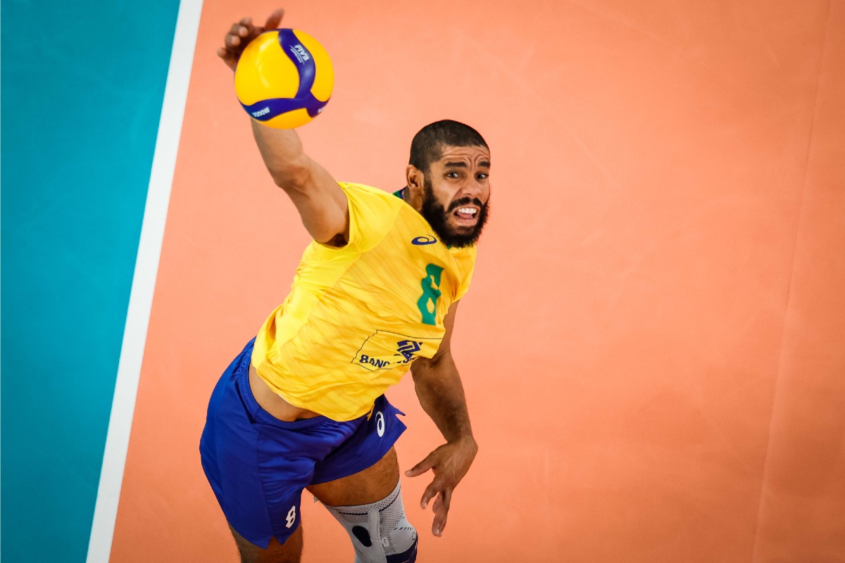 Com 22 acertos, Wallace foi o maior pontuador do jogo Brasil X Cuba pelo Mundial de vôlei masculino