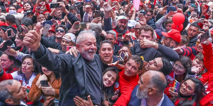 Lula durante ato político