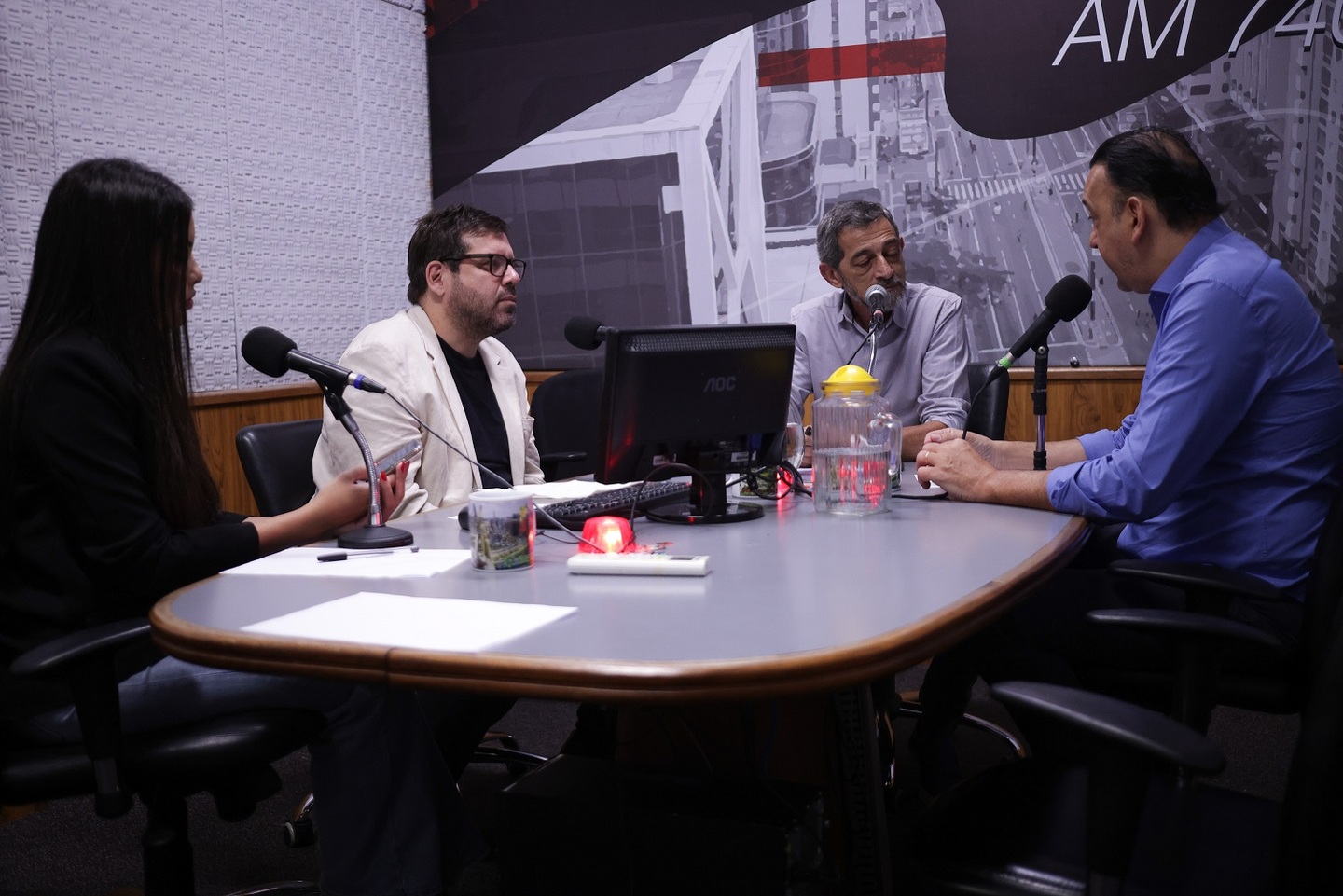 Felicio Ramuth durante entrevista na Rádio Trianon