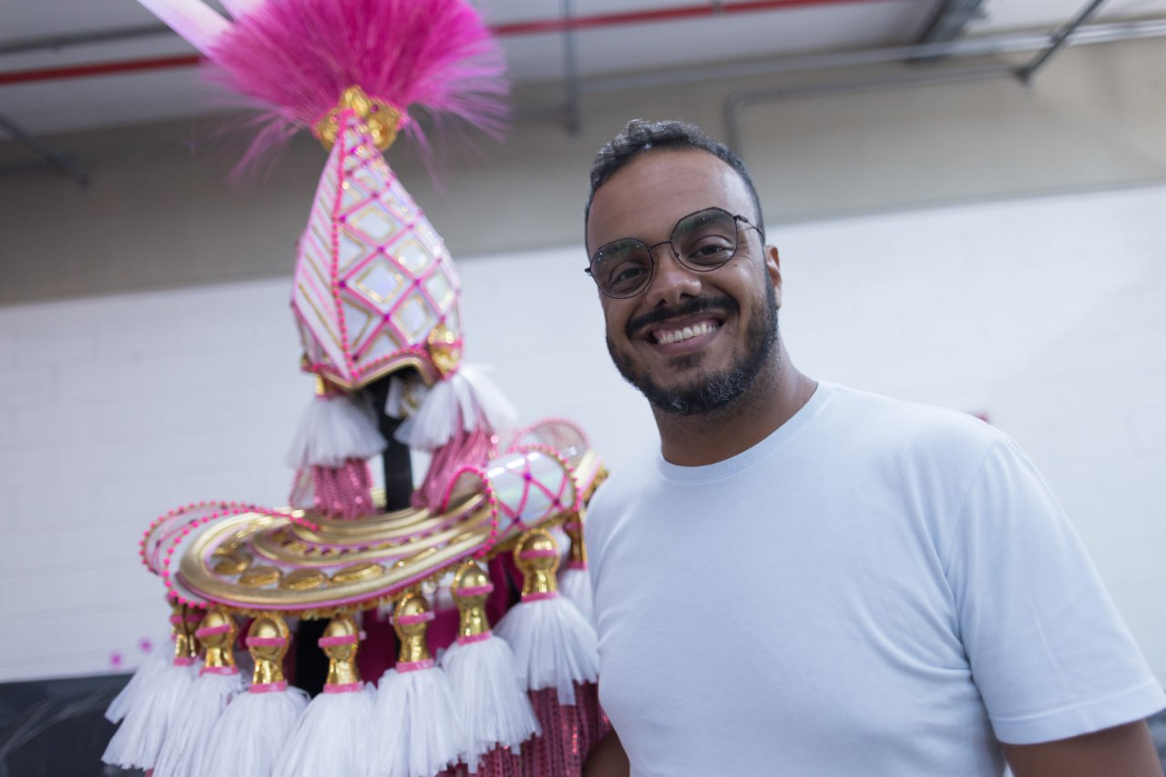 Diretor de Carnaval da Rosas de Ouro