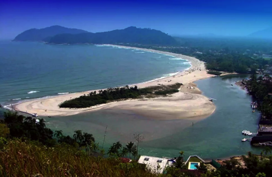 Praia Barra do Una em São Sebastião 