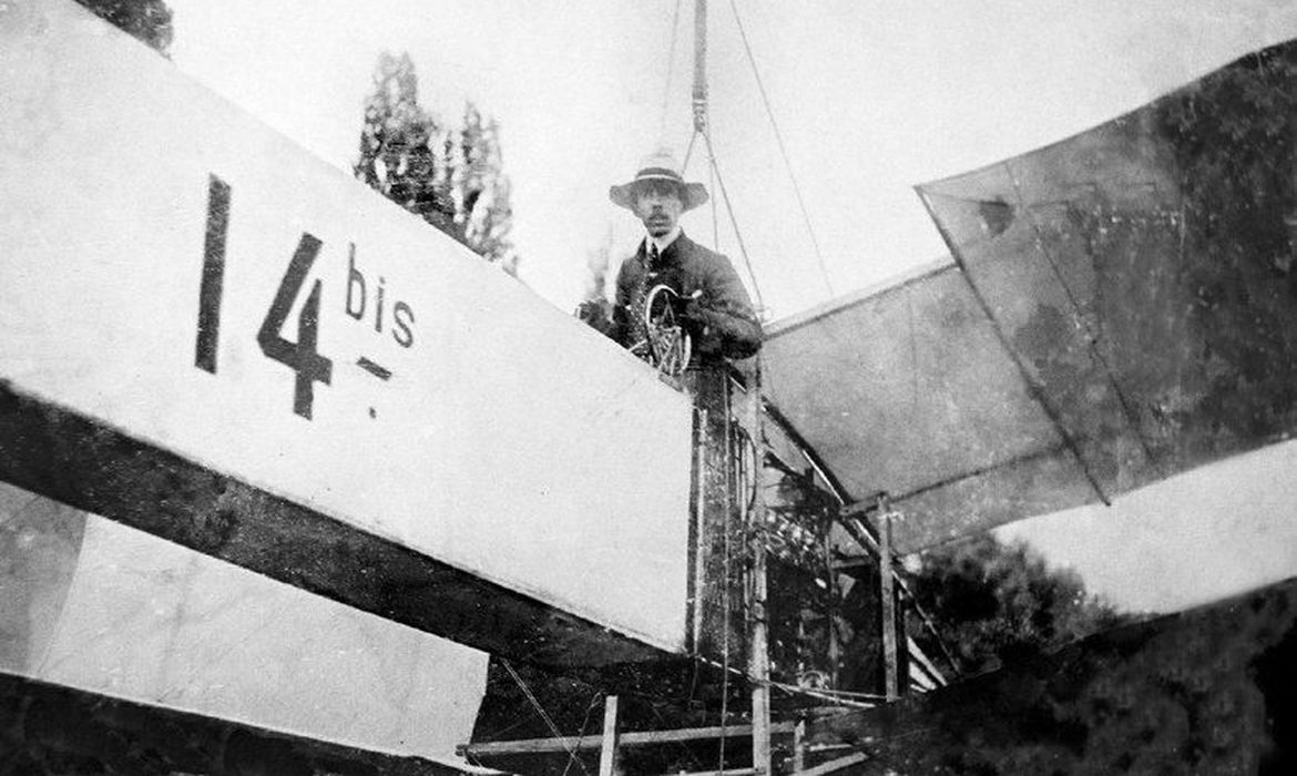 Avião do  Santos Drumont de Andrade Dominio Público