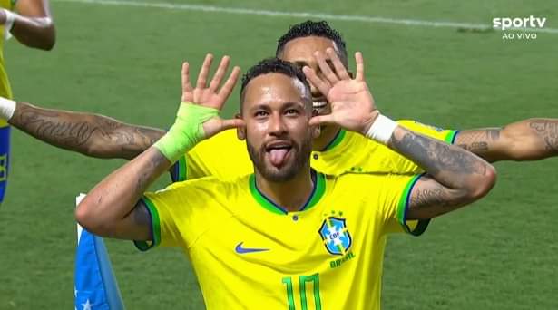 Neymar supera Pelé e Brasil goleia a Bolívia