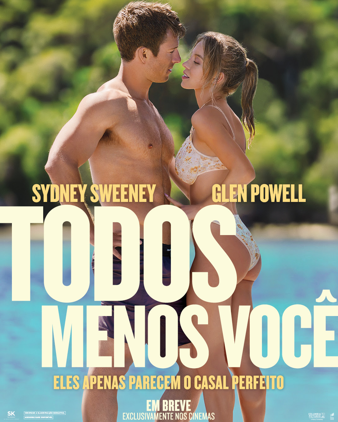 Sydney Sweeney e Glen Powell no poster do longa