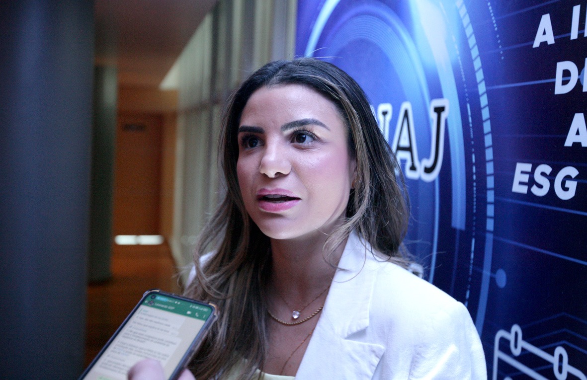 Nayara Honorato