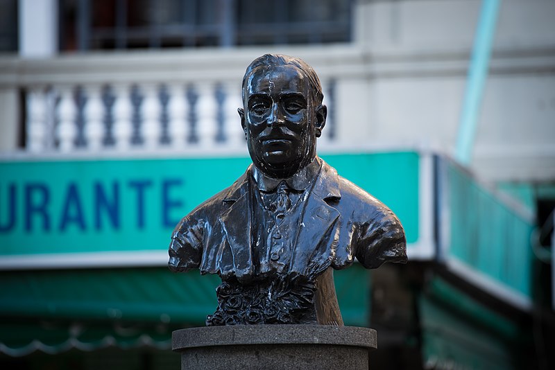 Busto de Francisco Serrador, no Rio de Janeiro