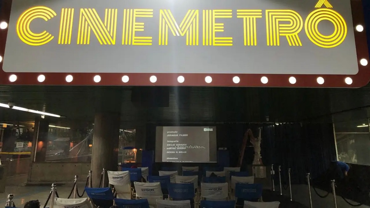 Projeto de férias do Metrô SP realiza exibições de filmes em duas estações da linha 3-vermelha