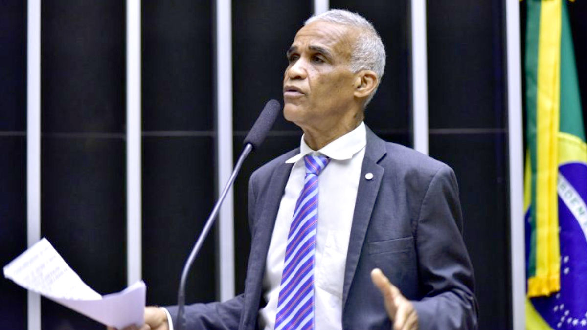 Deputado Pastor Sargento Isidório  