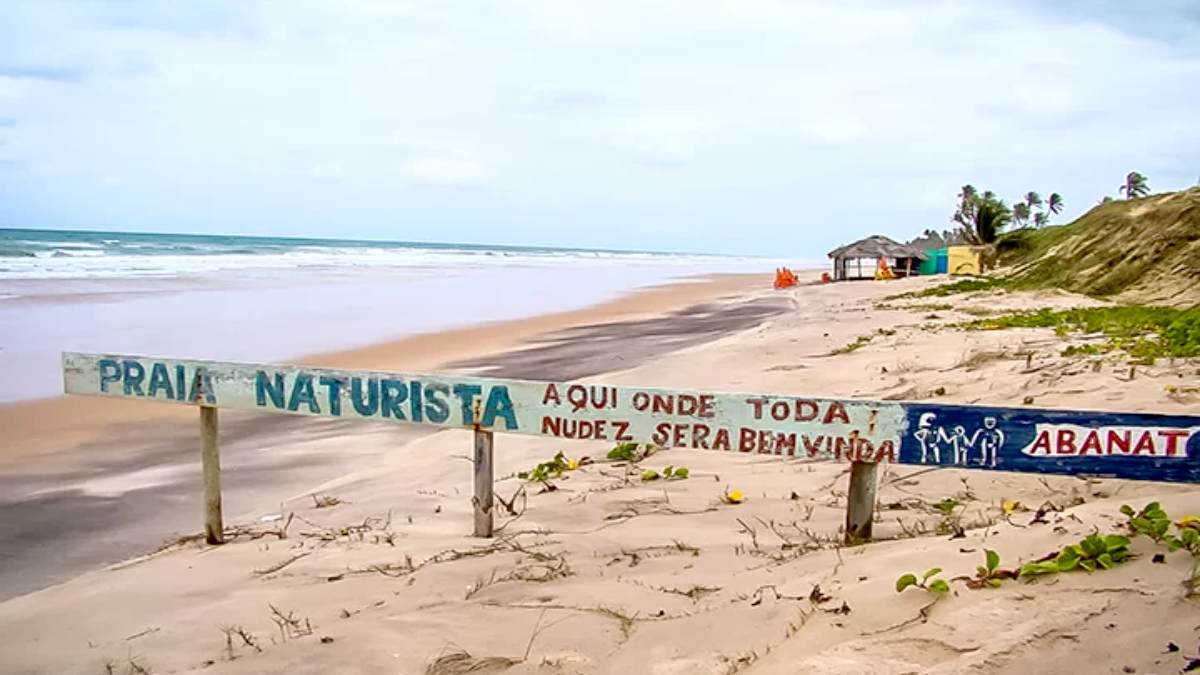 Praia de Massarandupió (BA), Entre Rios