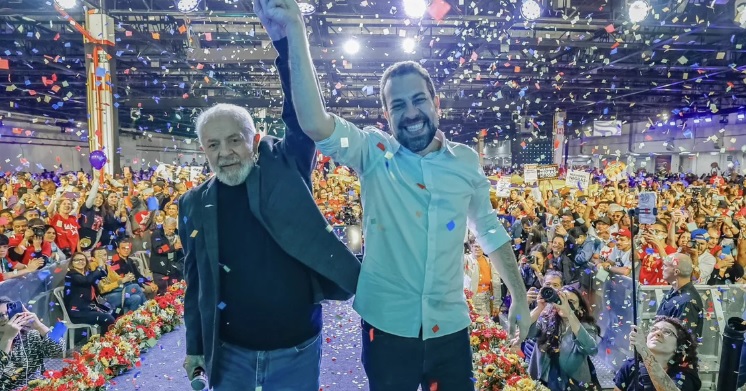 Boulos e Lula durante campanha em SP 