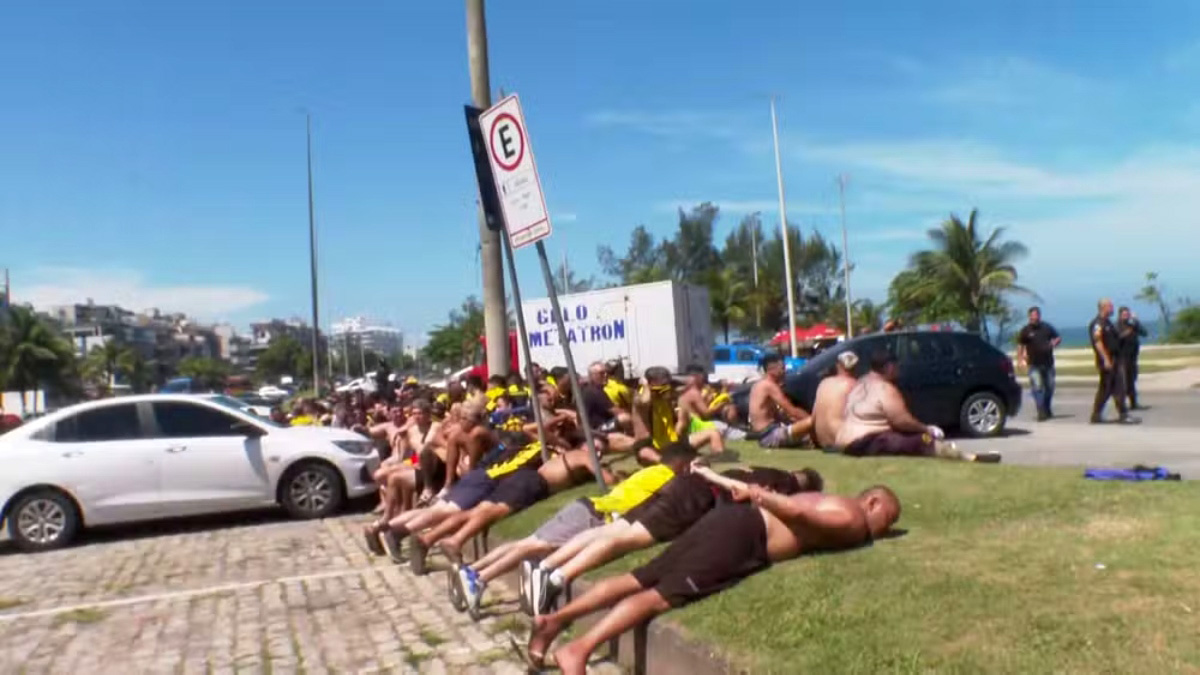 Torcedores do penarol detidos