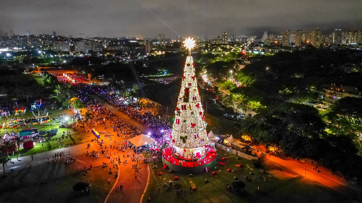 Árvore de Natal do Parque Villa-Lobos