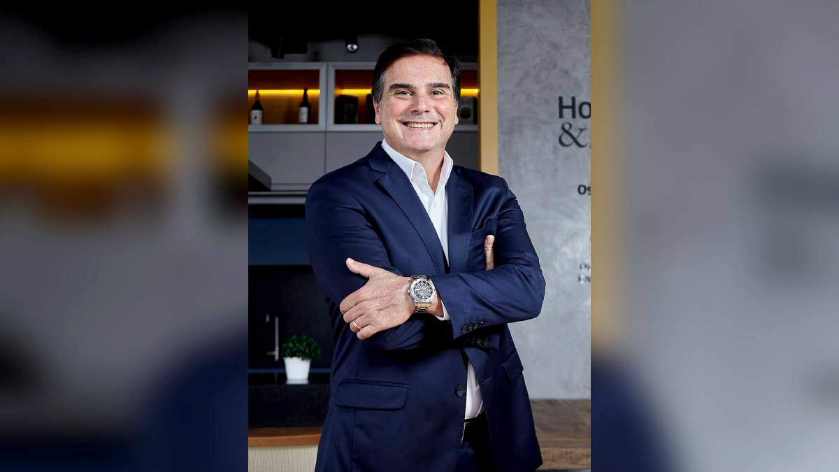 Édson Pinto Mestre em Direito, Empresário, e Diretor-Executivo da Federação de Hotéis, Bares e Restaurantes do Estado de São Paulo (Fhoresp)