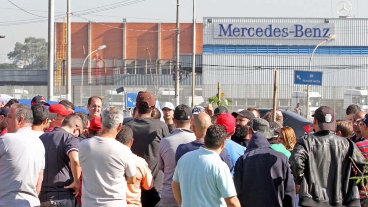 As demissões em massa da Mercedes geraram revolta nos trabalhadores (Foto: Fotos Públicas)