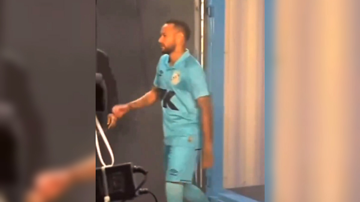 Novo uniforme Santos