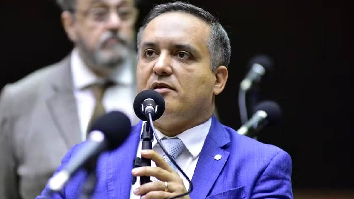 Prefeito é alvo de operação da Polícia Federal