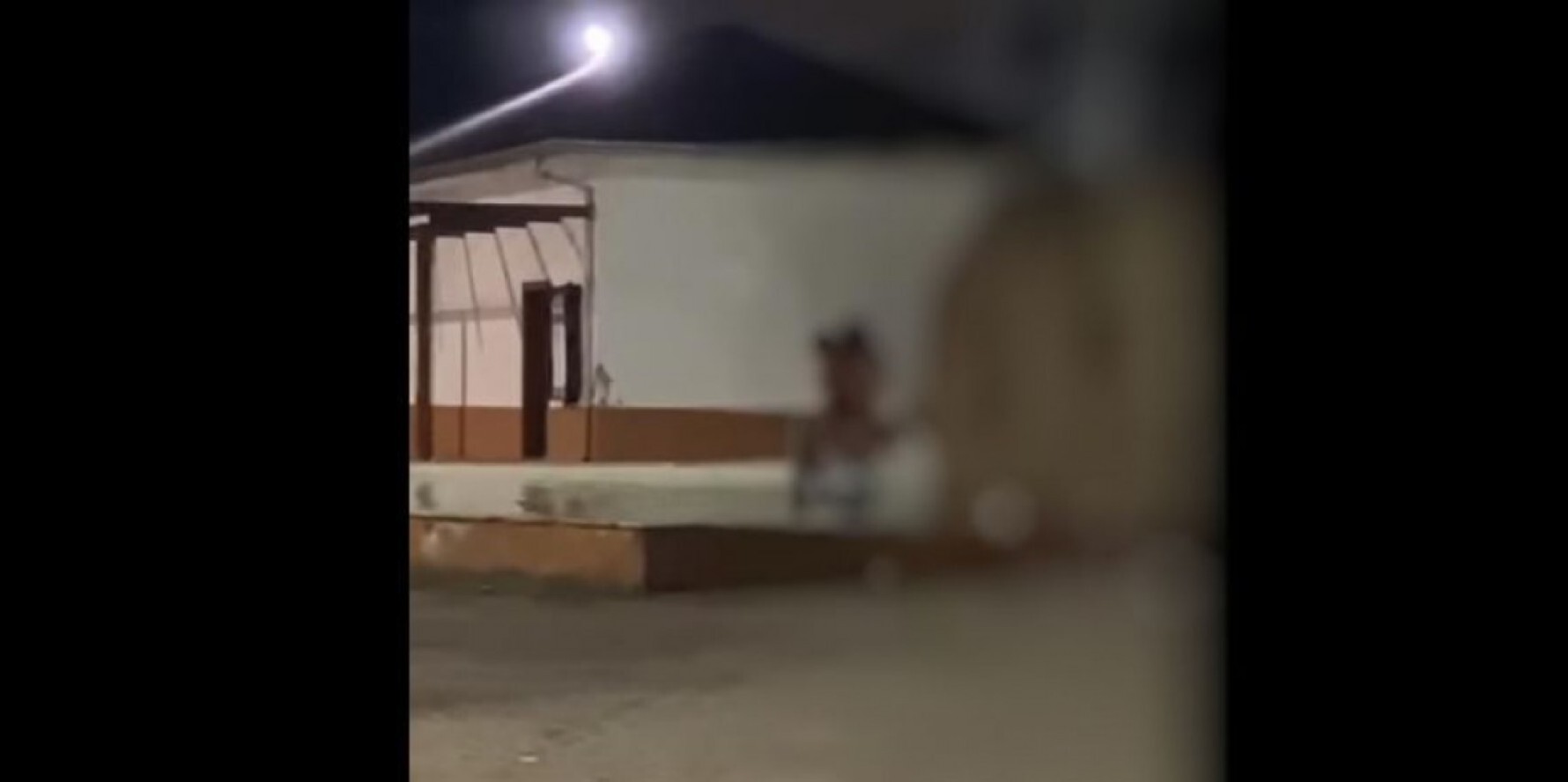 Casal faz sexo em praça do litoral de SP sem se importar com pedestres -  Gazeta de São Paulo