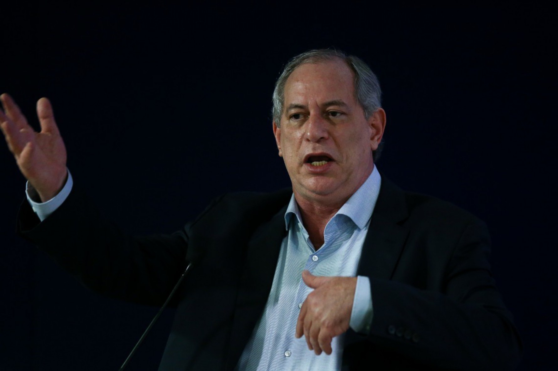 Ciro afirma que proposta com nome de Suplicy homenagem ao