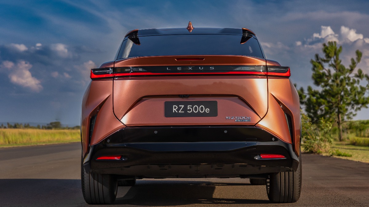 Lexus RZ 500e
