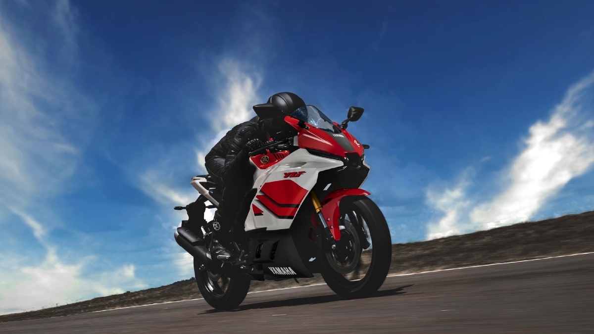 Yamaha R-Series 70 anos