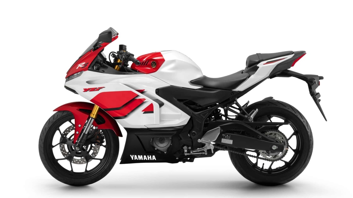 Yamaha R-Series 70 anos