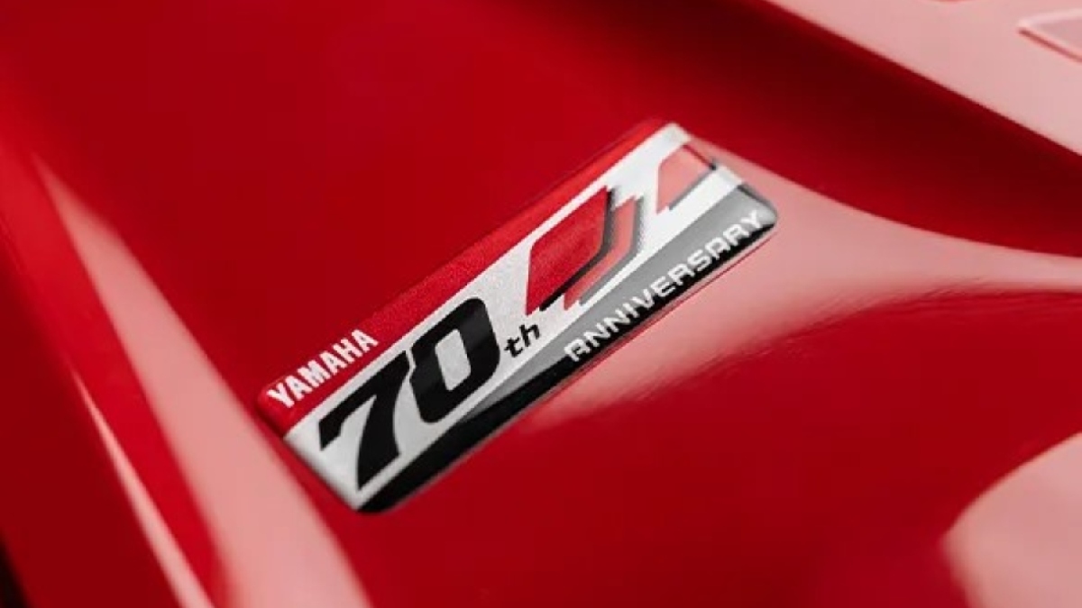 Yamaha R-Series 70 anos