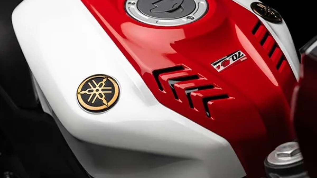 Yamaha R-Series 70 anos