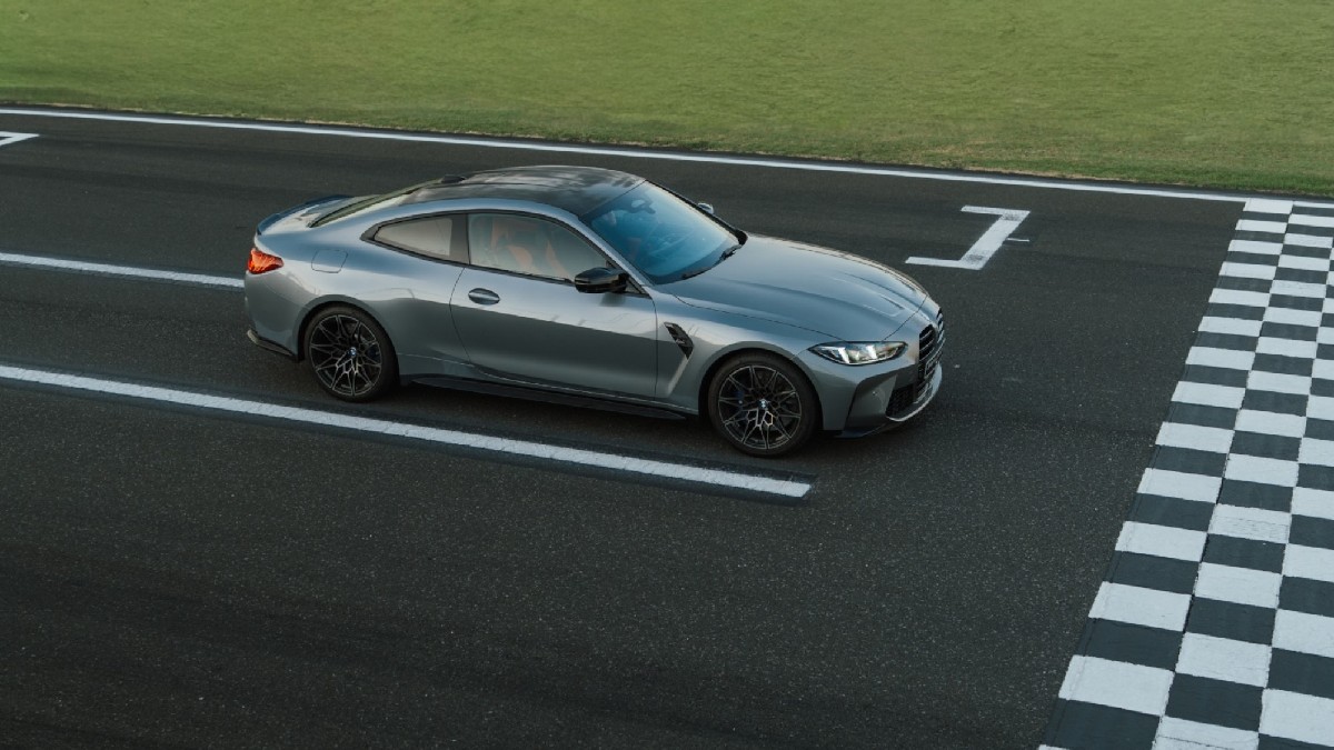 Novo BMW M4 Competition