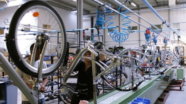 Produção de bicicletas no Polo Industrial de Manaus