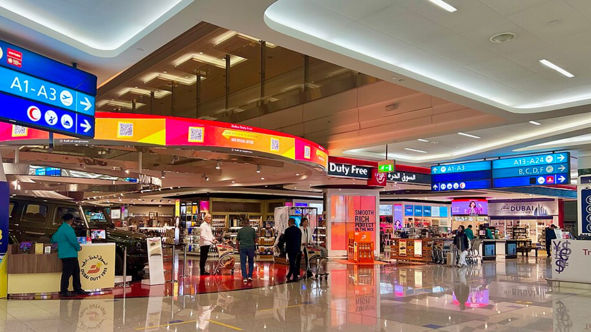 1- Luxo, tecnologia e salas VIP gigantes fazem do aeroporto de Dubai o mais sofisticado do mundo em 2026 (Foto: Sharon Hahn Darlin/ Wikimedia Commons)