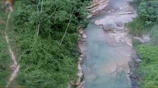 O rio fervente da Amazônia