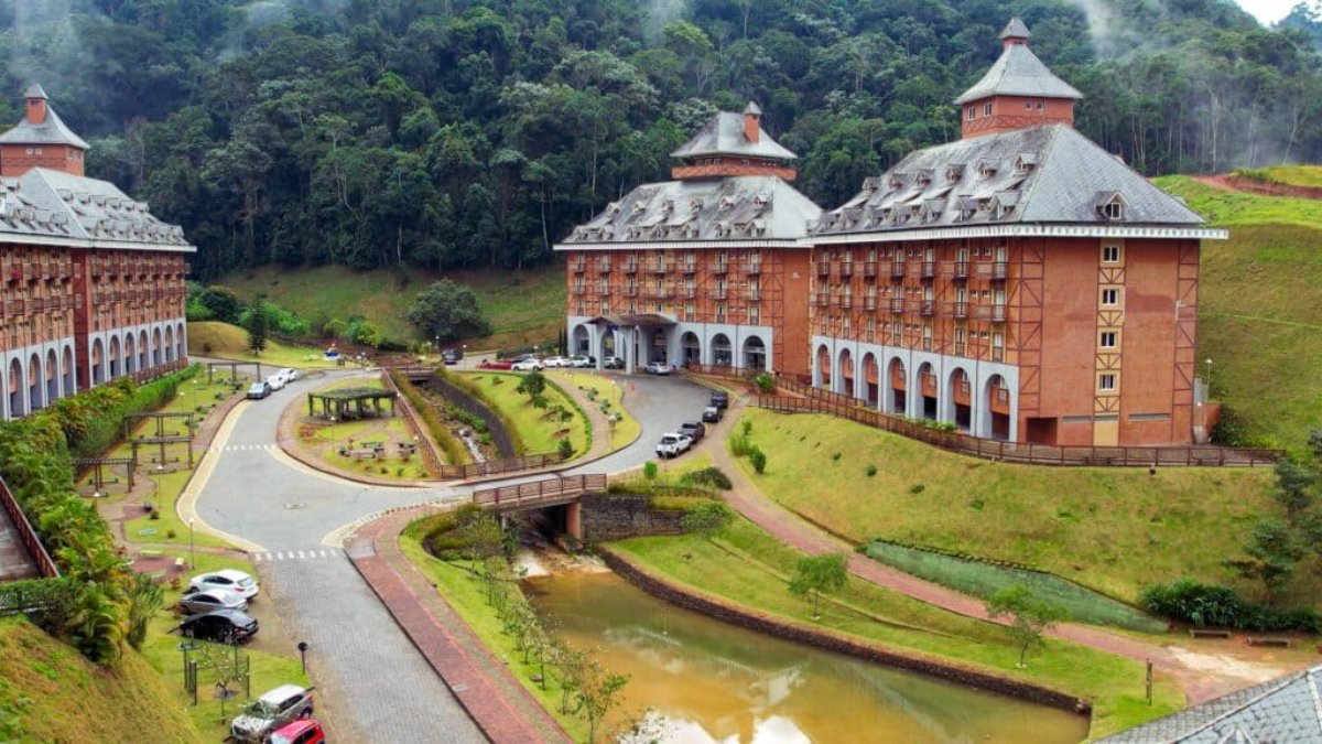 Além da estrutura de hospedagem, visitantes contam com transporte para conhecer a cidade de Domingos Martins (Foto: Divulgação)