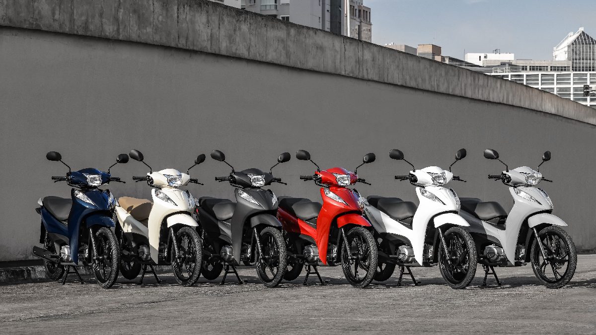 A Honda Biz estreou em 1998 evocando uma receita de sucesso reinterpretada de maneira inteligente. Herdeira
direta da pioneira Honda CUB, lançada em 1958/Divulgação