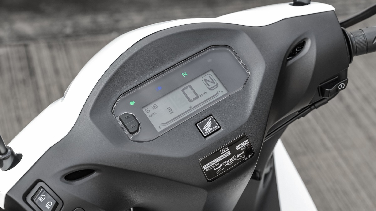 A Honda Biz estreou em 1998 evocando uma receita de sucesso reinterpretada de maneira inteligente. Herdeira
direta da pioneira Honda CUB, lançada em 1958/Divulgação