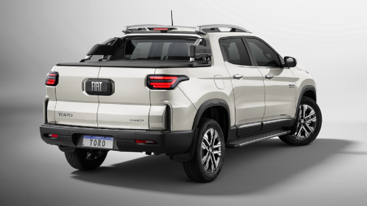 A Fiat Toro revolucionou seu segmento quebrando paradigmas, trazendo robustez e performance de uma picape com o conforto e as tecnologias de um SUV, tudo aliado a um design marcante/Divulgação